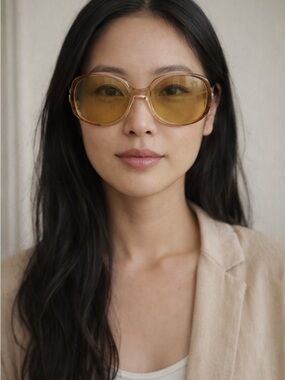 Vintage Sophia Loren Women’s Oversized Yellow Lens Sunglasses